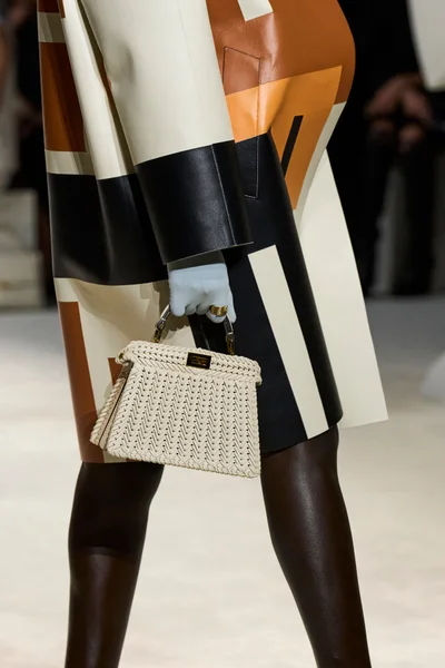 Look 96